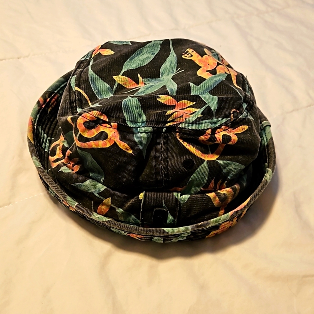Vanguard Bucket hat